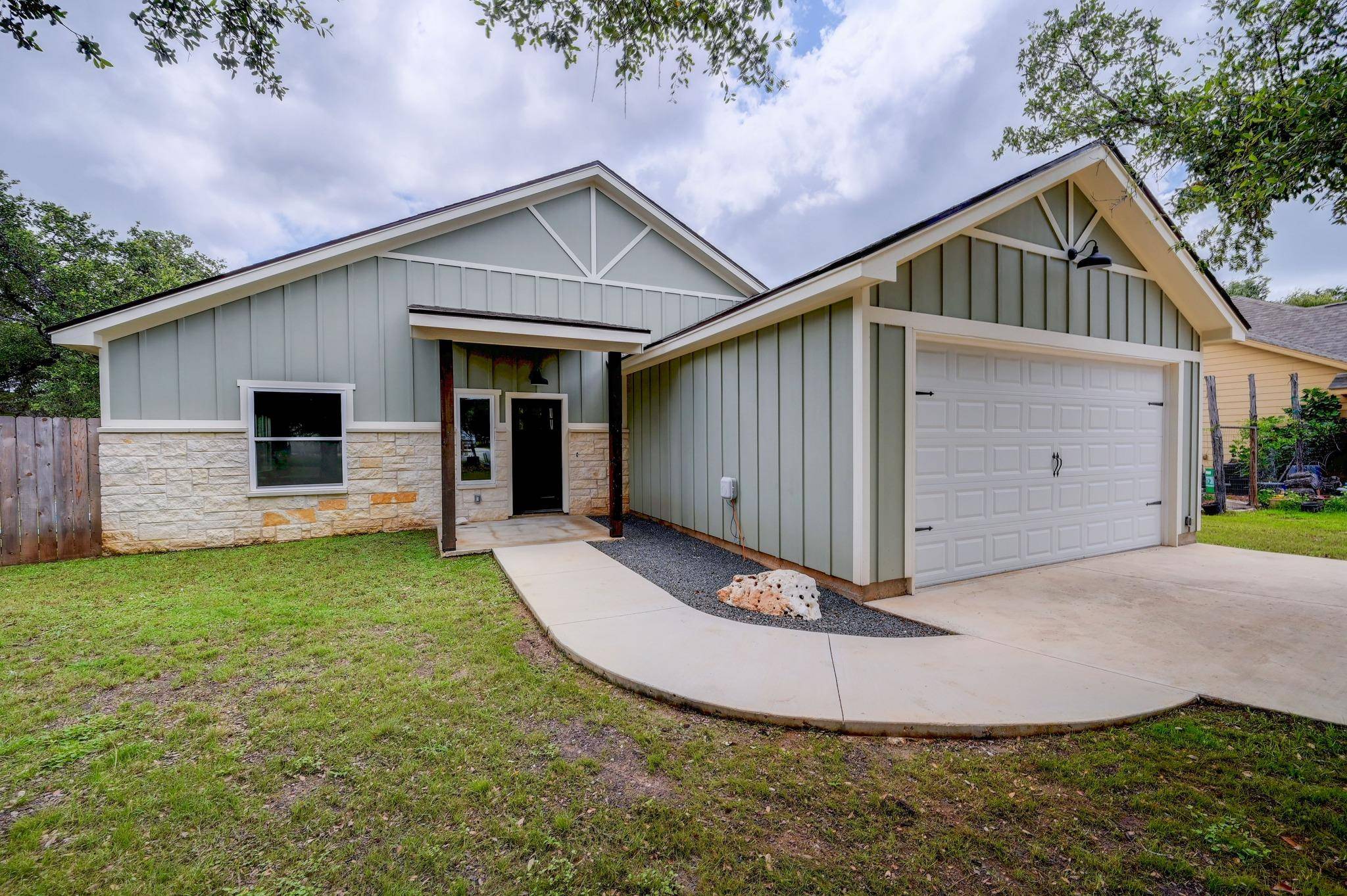 6 Chapotec CIR, Wimberley, TX 78676