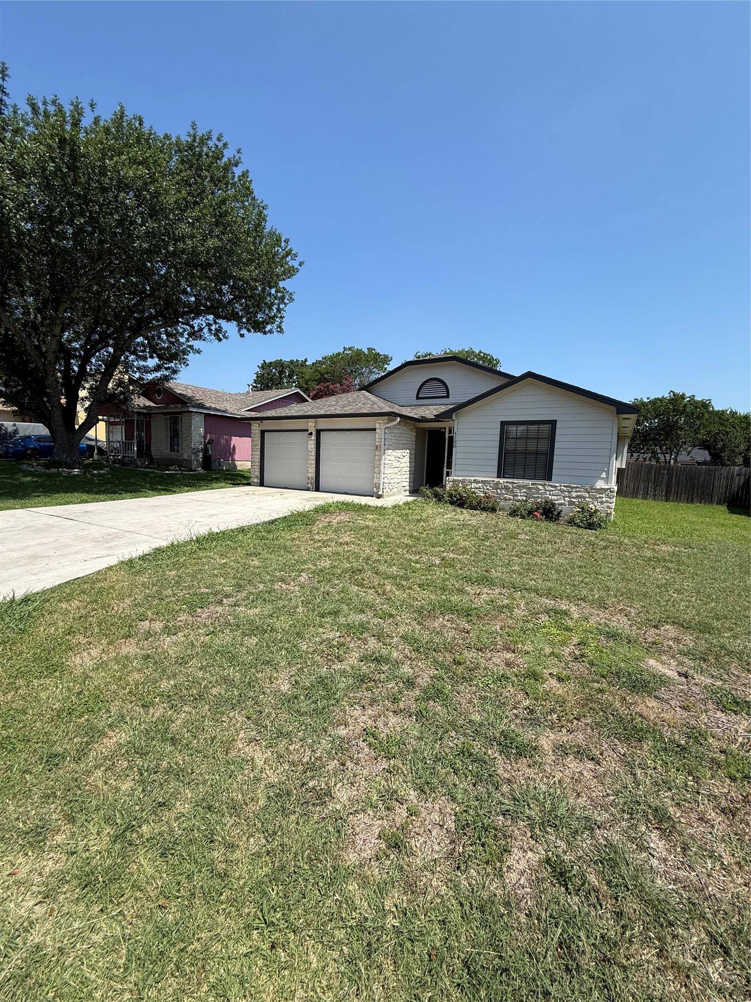 1100 E Logan ST, Round Rock, TX 78664