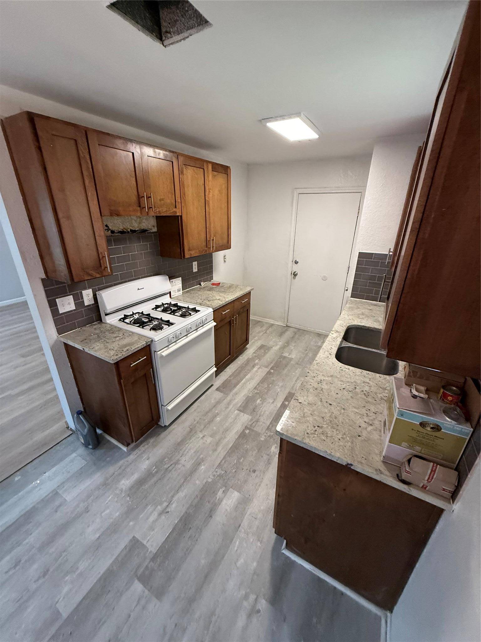 1100 E Logan ST, Round Rock, TX 78664