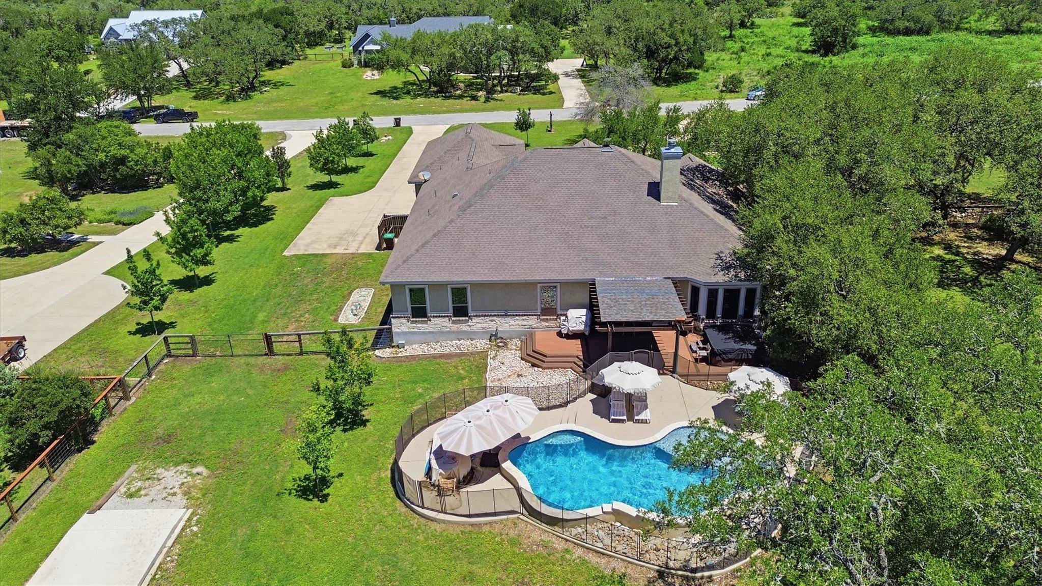 1106 Private Road 3702, San Antonio, TX 78253