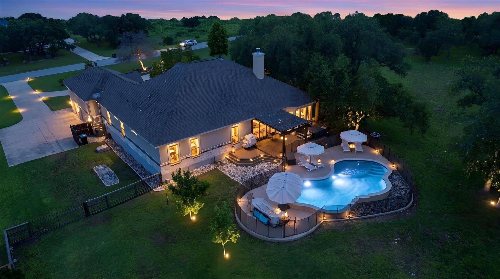 1106 Private Road 3702, San Antonio, TX 78253