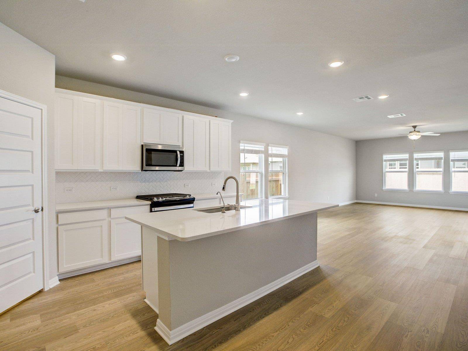 108 Pico ST, Hutto, TX 78634