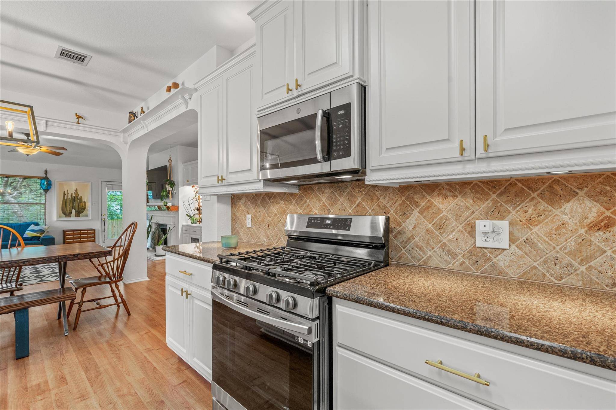 1218 Highland DR, Cedar Park, TX 78613