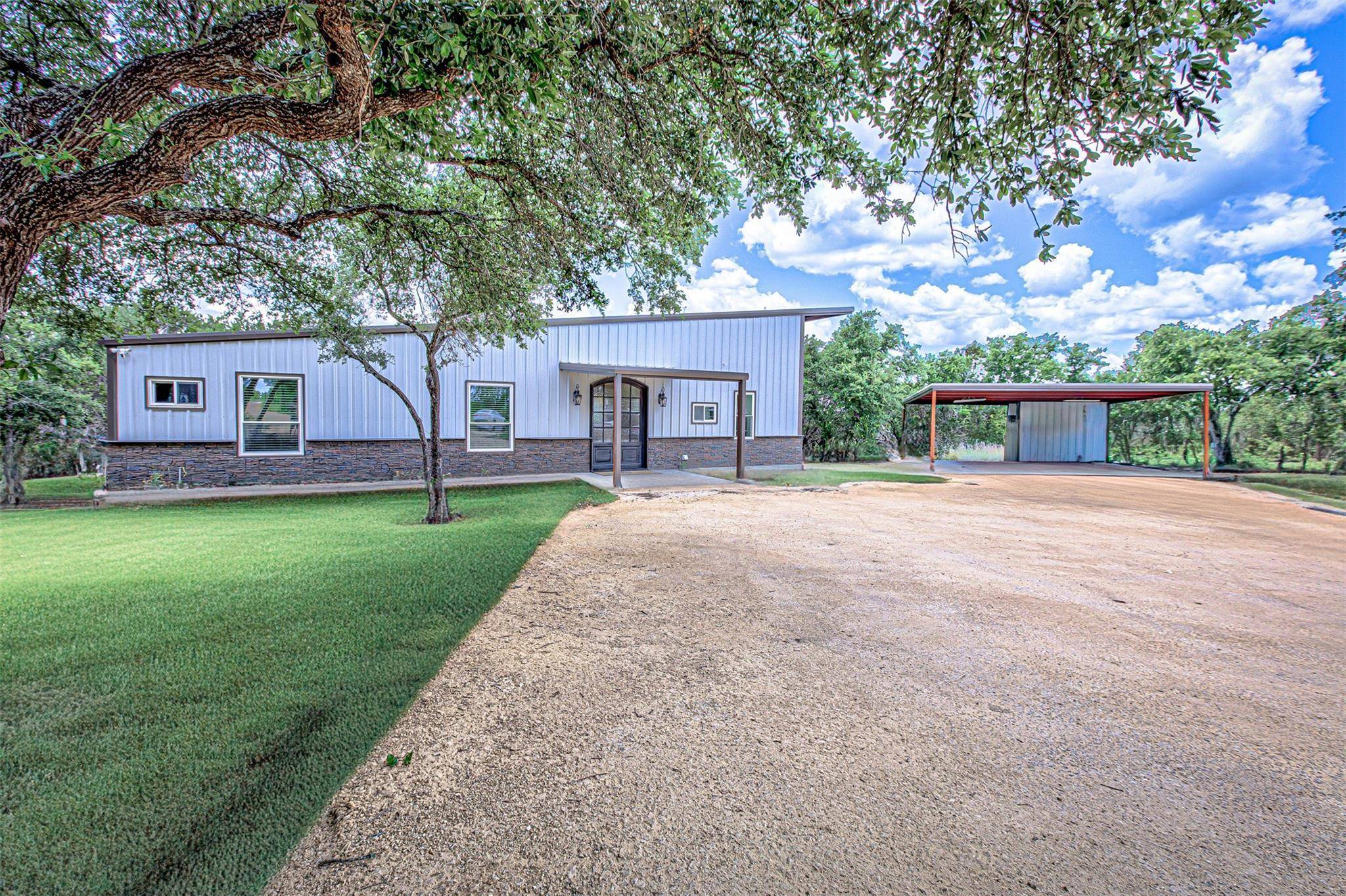 119 Miller Creek BLF, Briggs, TX 78608