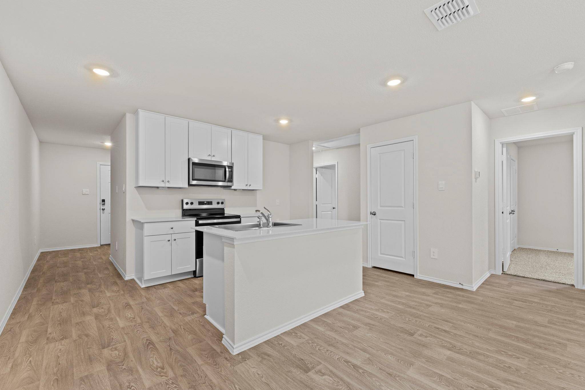 304 Wild Goose DR, Luling, TX 78648