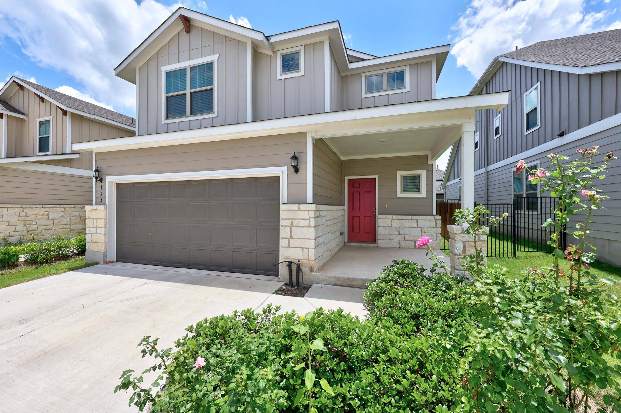 124 Banyon DR, Liberty Hill, TX 78642