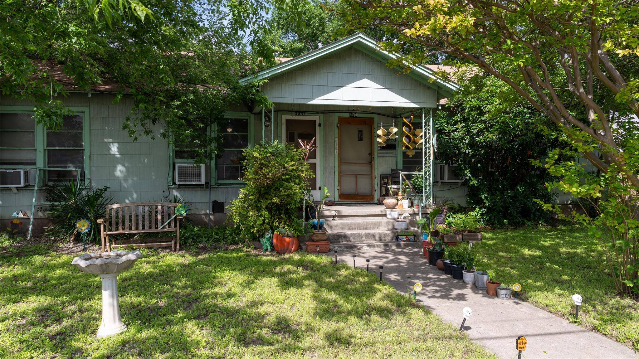 304 S Walnut ST #A, B, & C, Lampasas, TX 76550