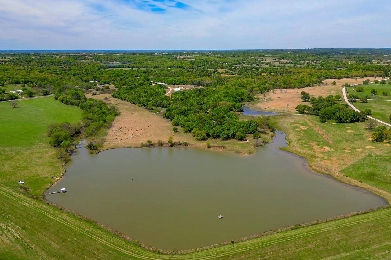 2145 Fm 922, Forestburg, TX 76239