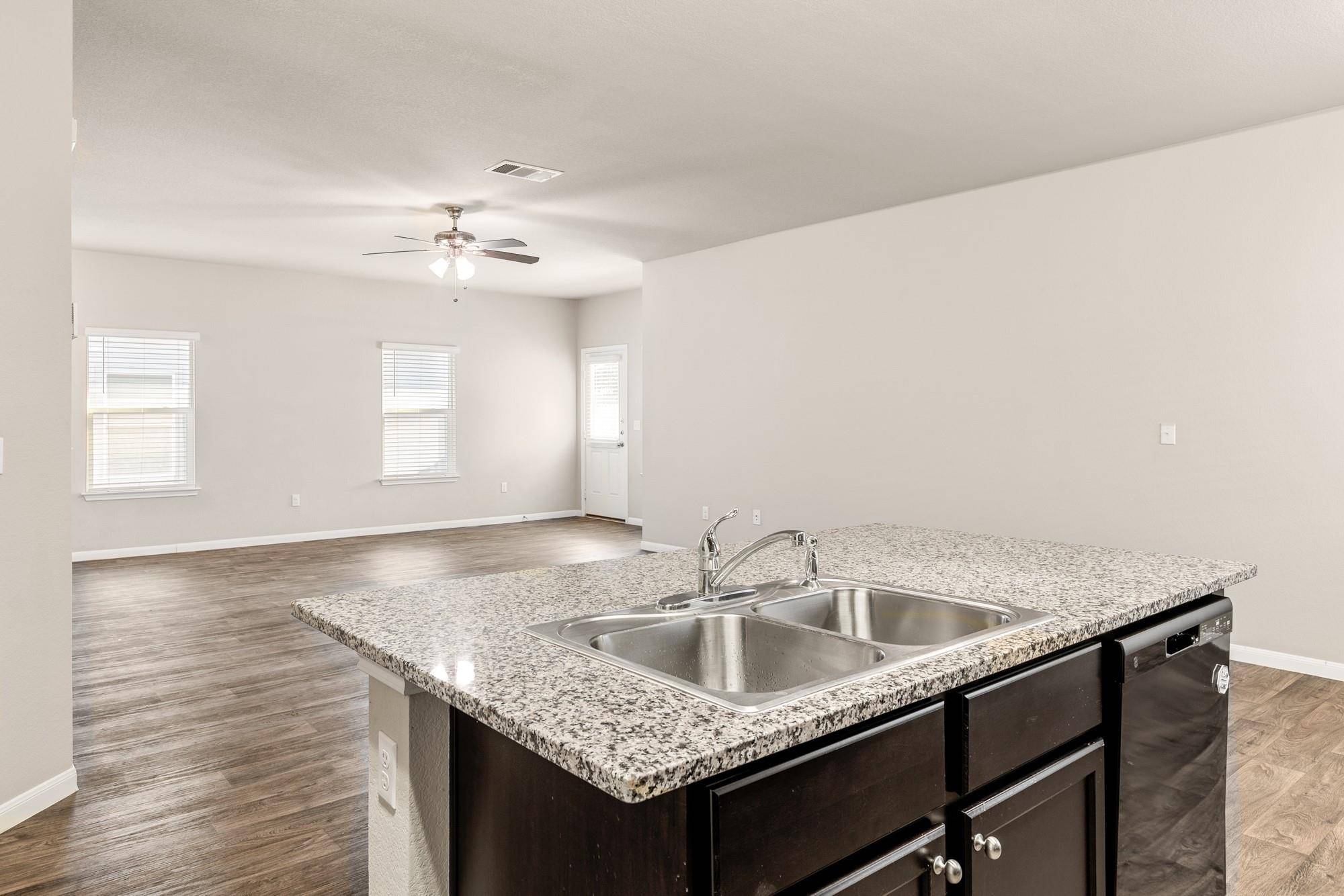 365 Cibolo Creek DR, Kyle, TX 78640