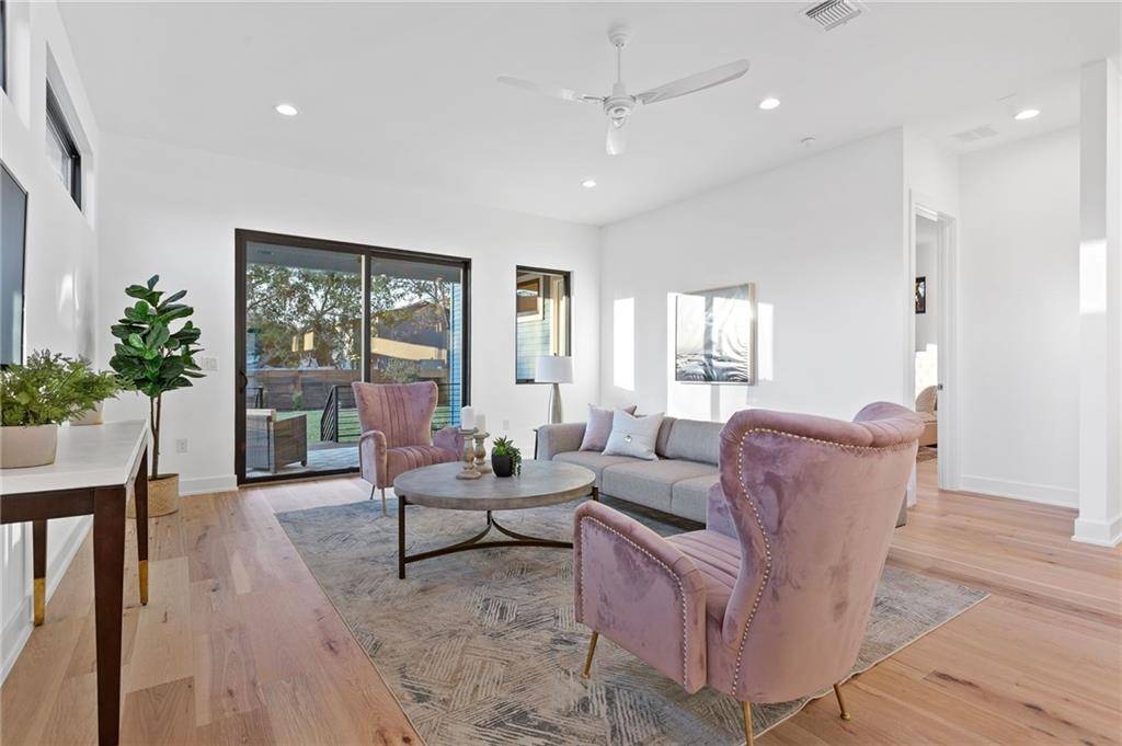 1004 Lott Ave, Austin, TX 78721
