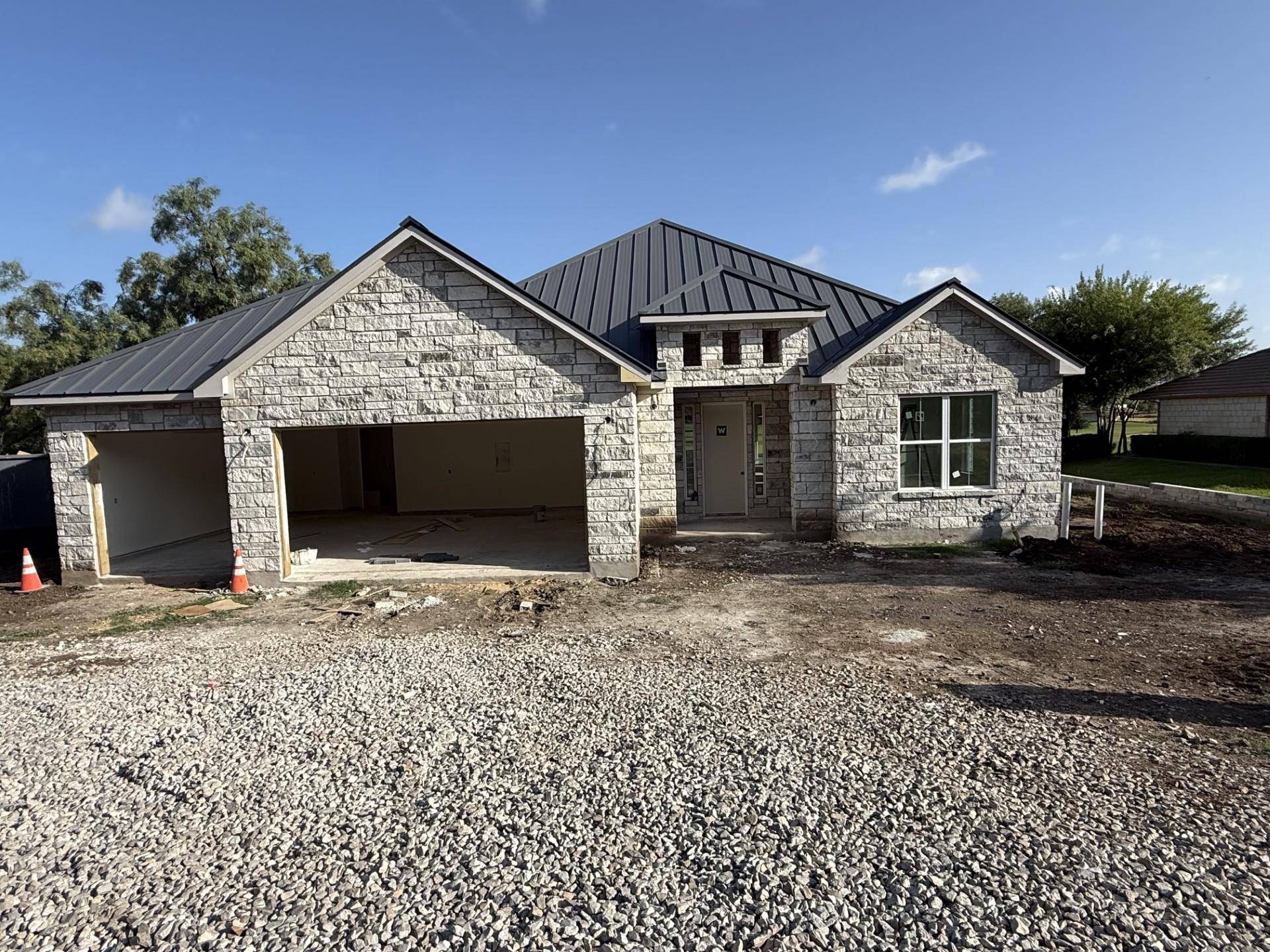 604 Hi Circle South DR, Horseshoe Bay, TX 78657