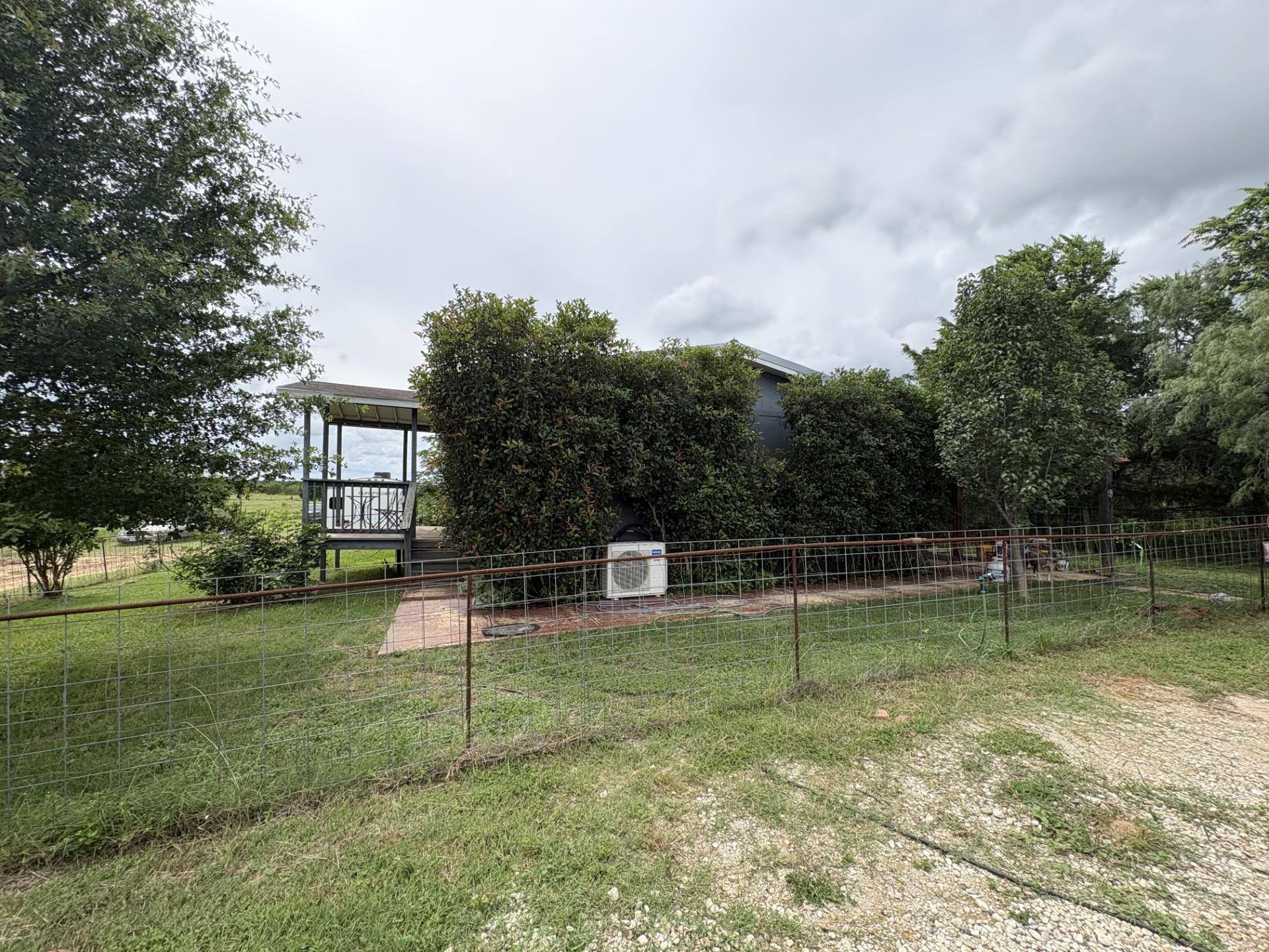2990 S 304 HWY, Rosanky, TX 78953