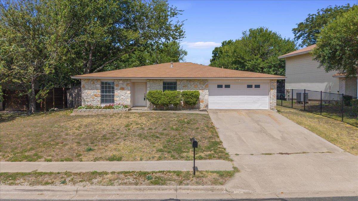 8200 Furness DR, Austin, TX 78753