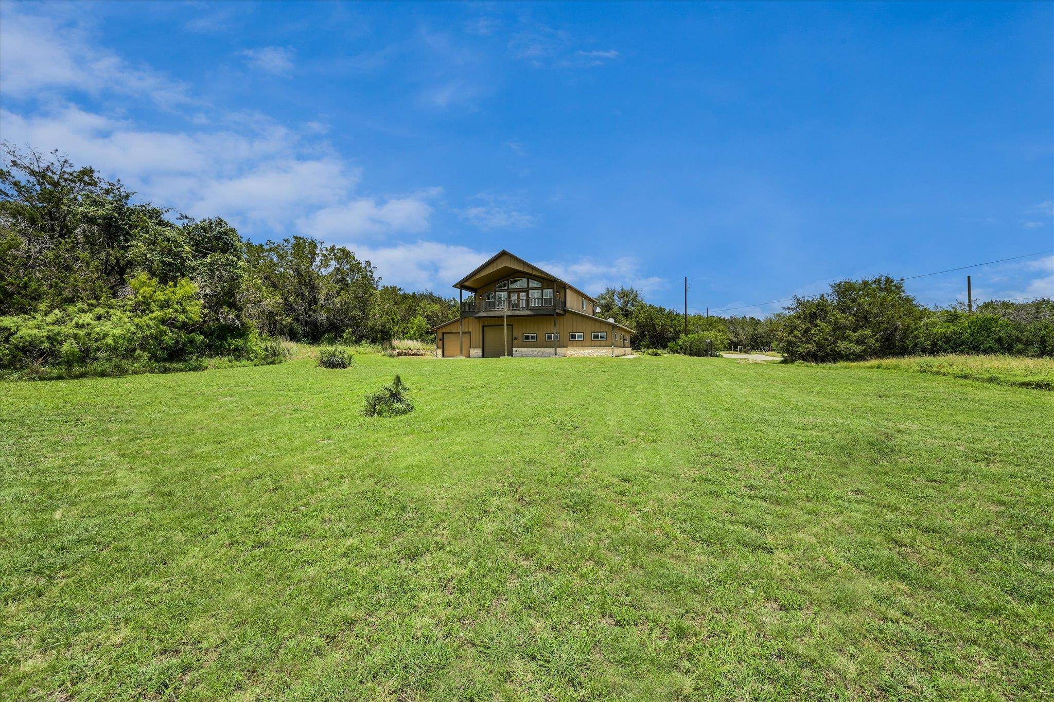 112 Ridge Harbor DR, Spicewood, TX 78669