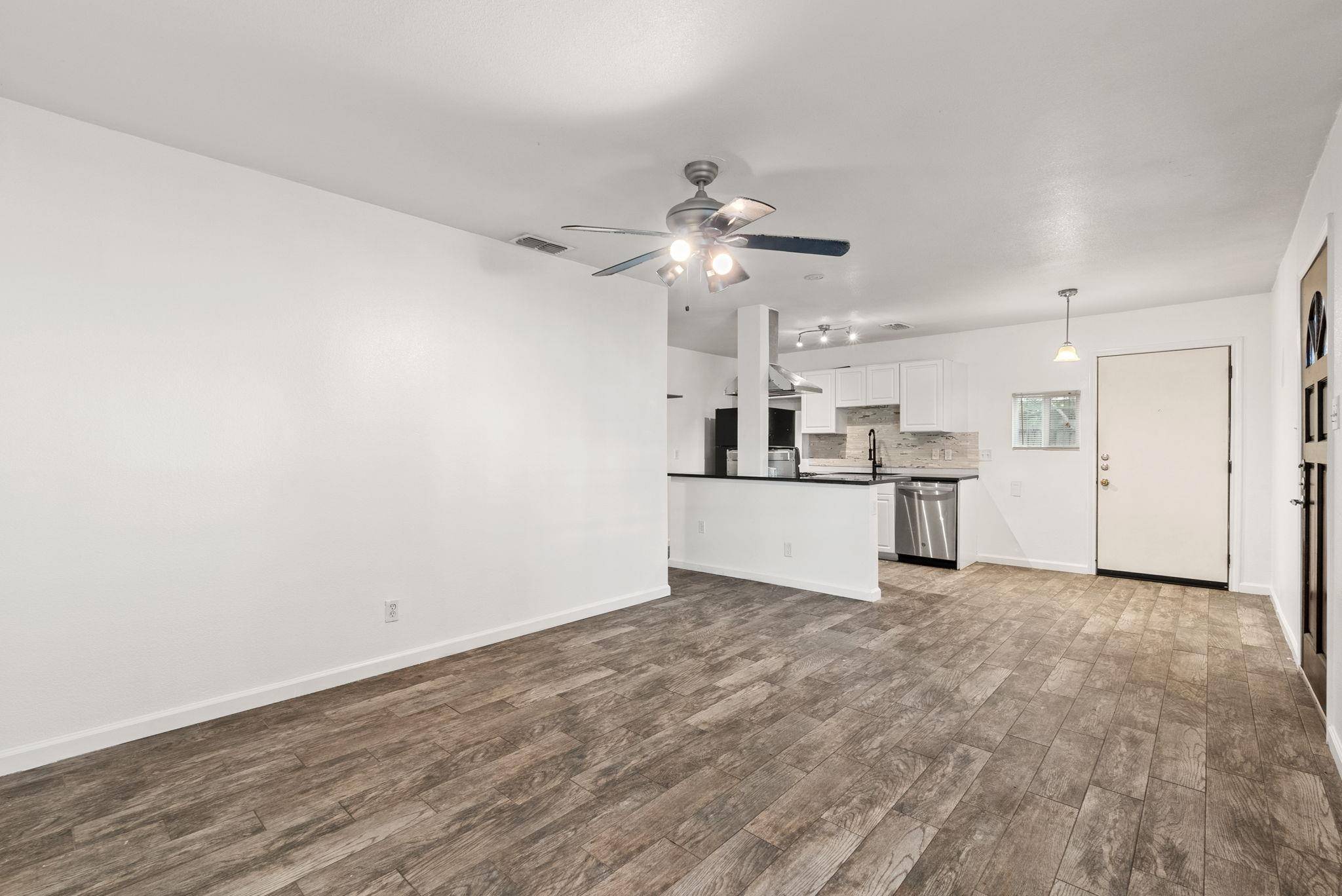 5803 Wellington DR #B, Austin, TX 78723