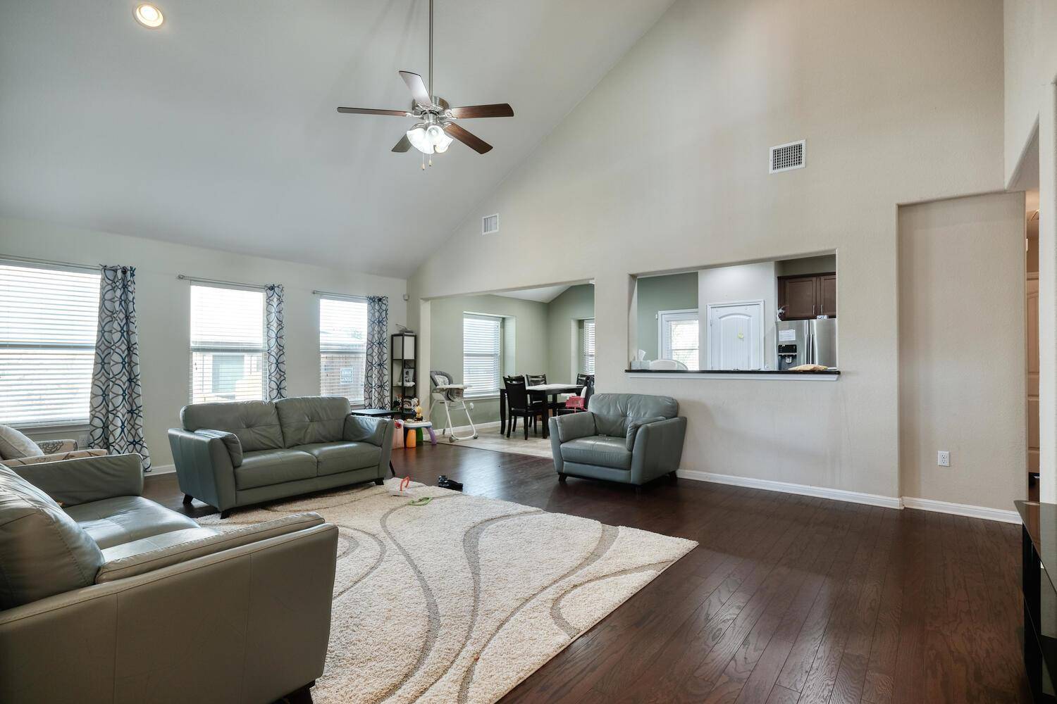 413 Alsatian LN, Leander, TX 78641