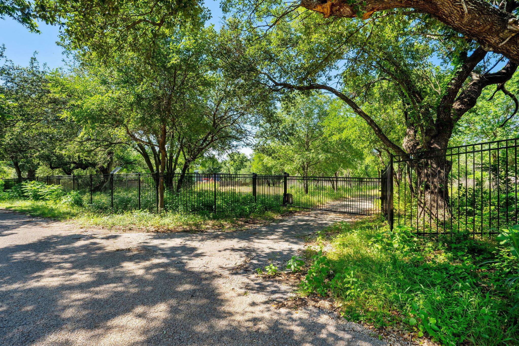 13560 Rocky LN, Belton, TX 76513