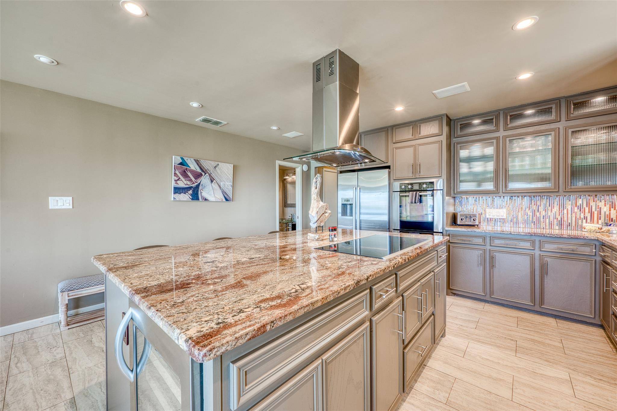 600 Deep Cove DR, Granite Shoals, TX 78654
