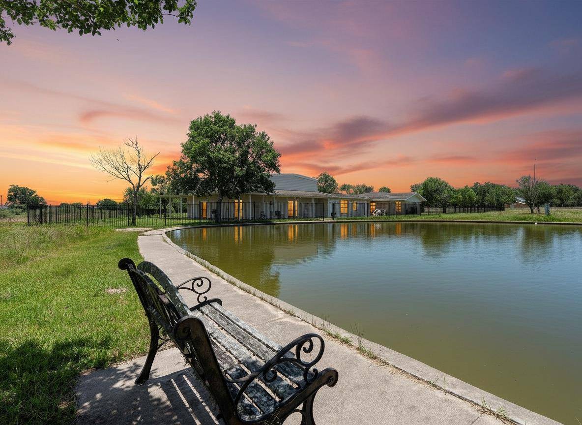 3345 E Austin ST, Giddings, TX 78942