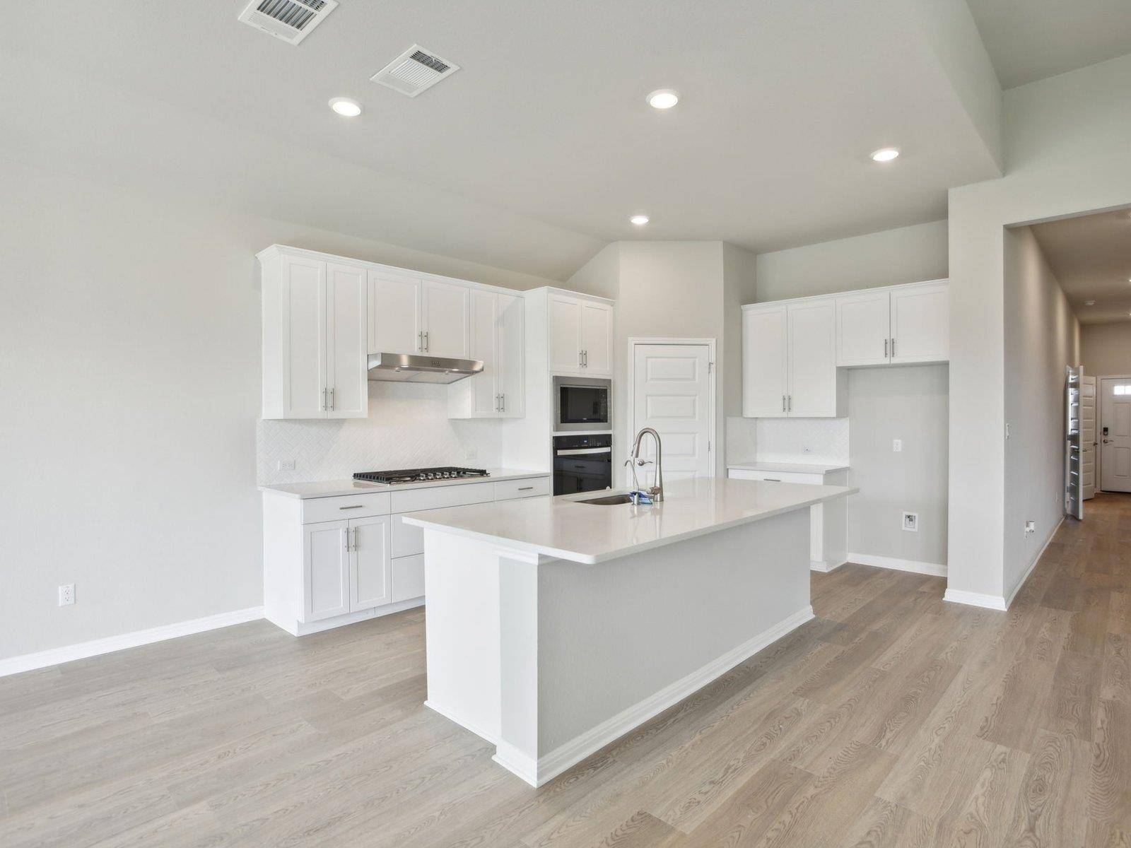 245 Bush Mountain CV, Dripping Springs, TX 78620