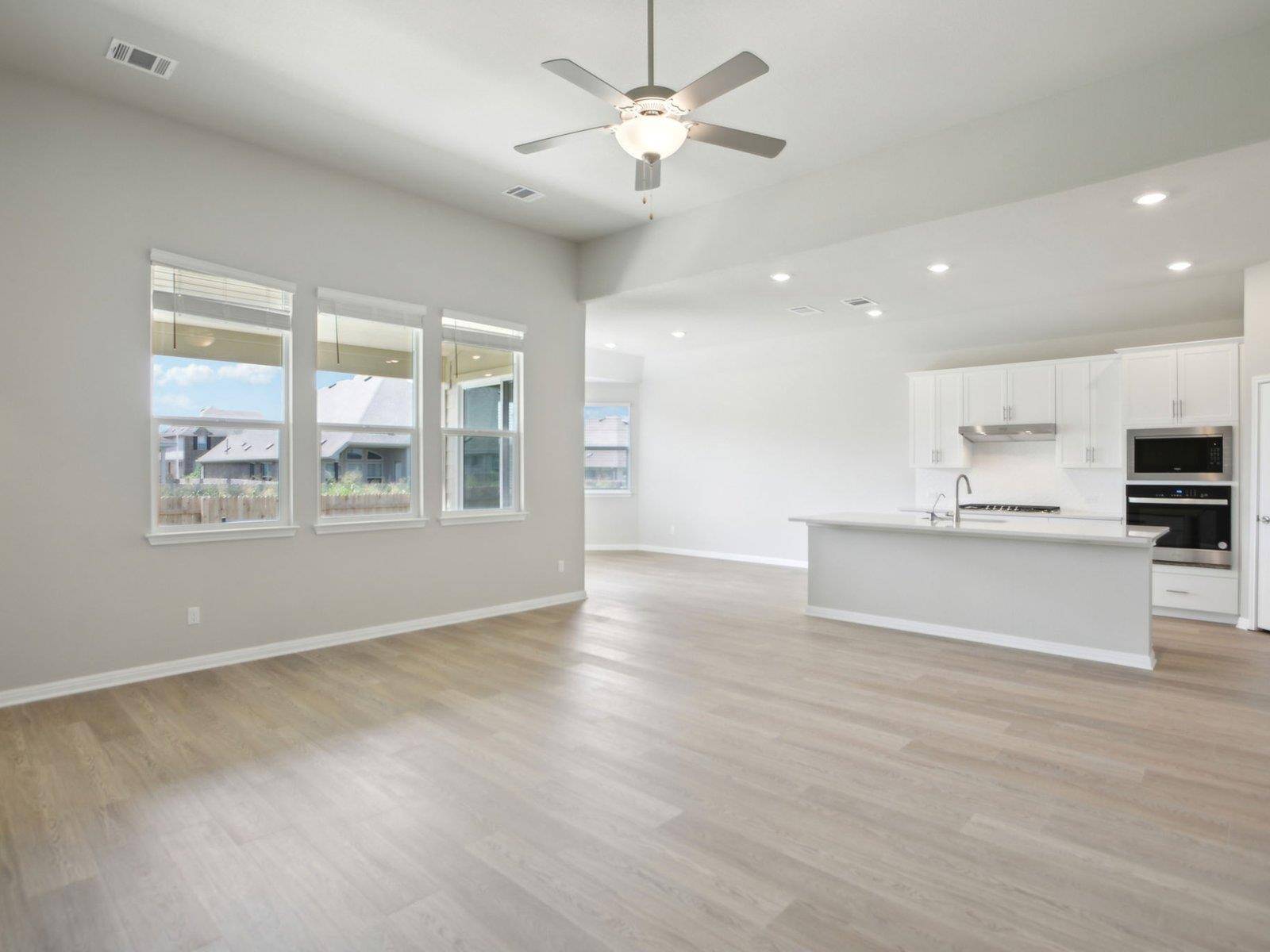 245 Bush Mountain CV, Dripping Springs, TX 78620