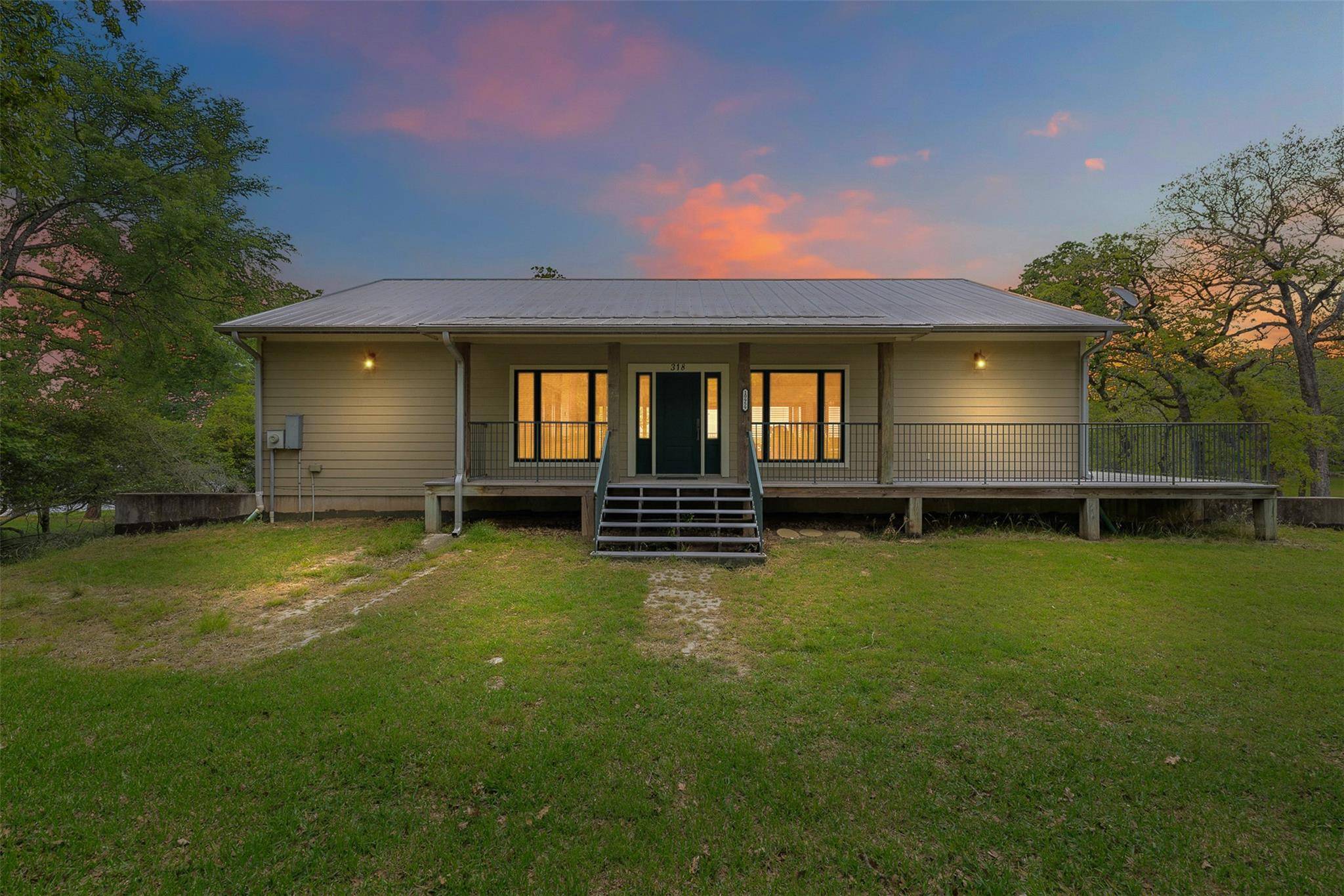 10959 Clyde Acord RD, Franklin, TX 77856