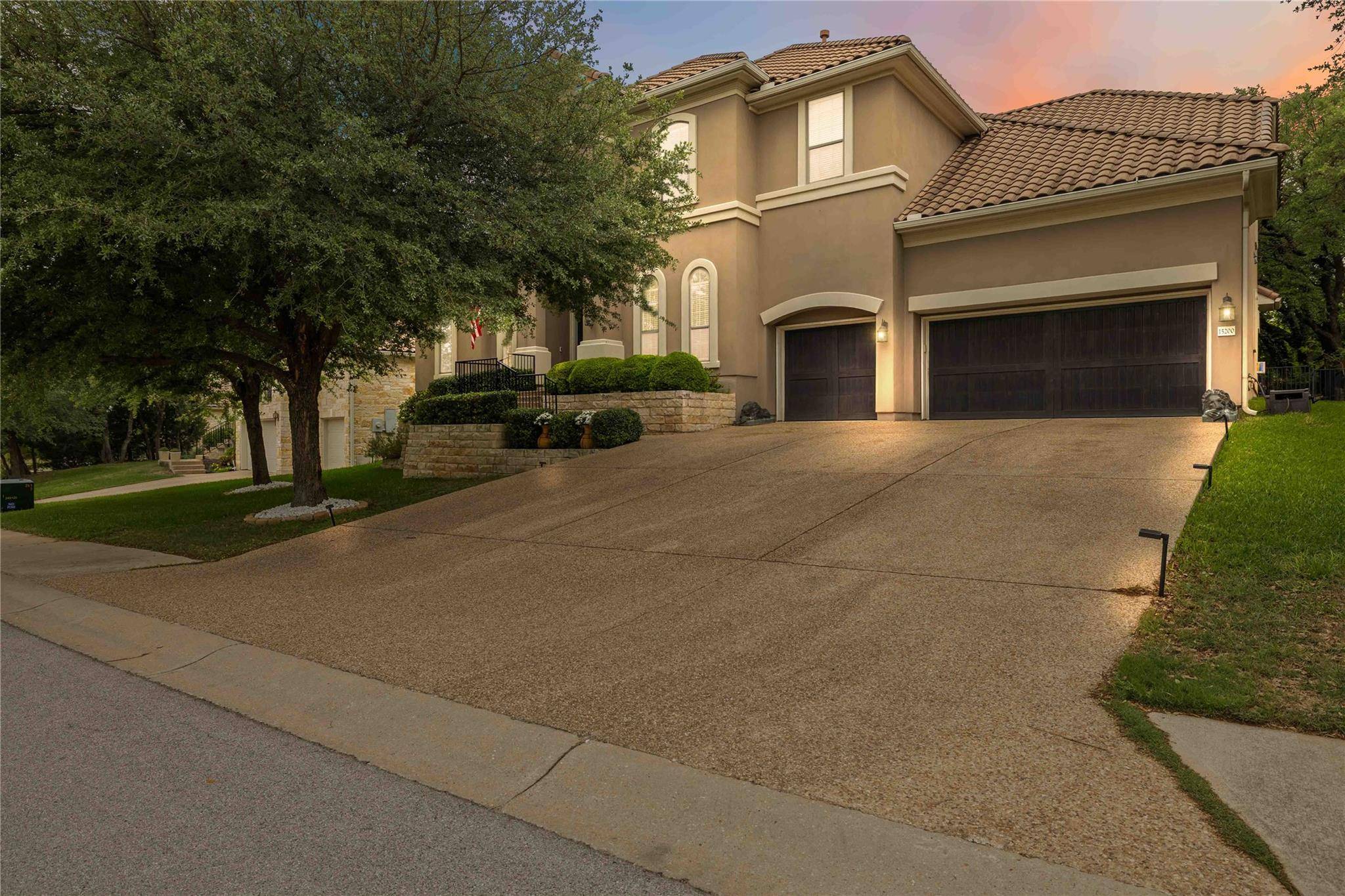 15200 Spillman Ranch LOOP, Austin, TX 78738