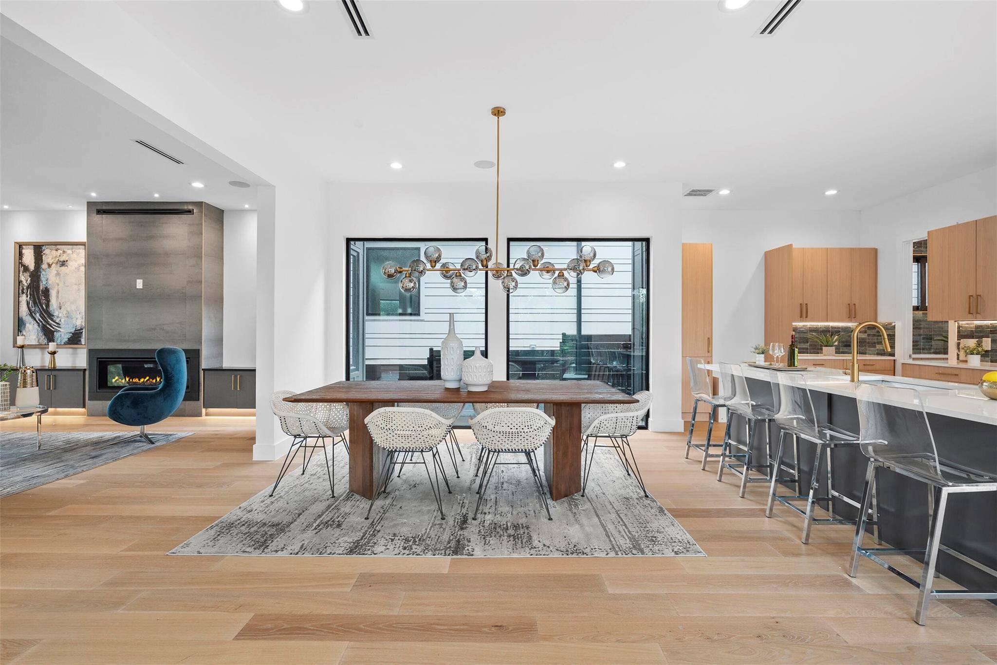 2208 Montclaire ST, Austin, TX 78704
