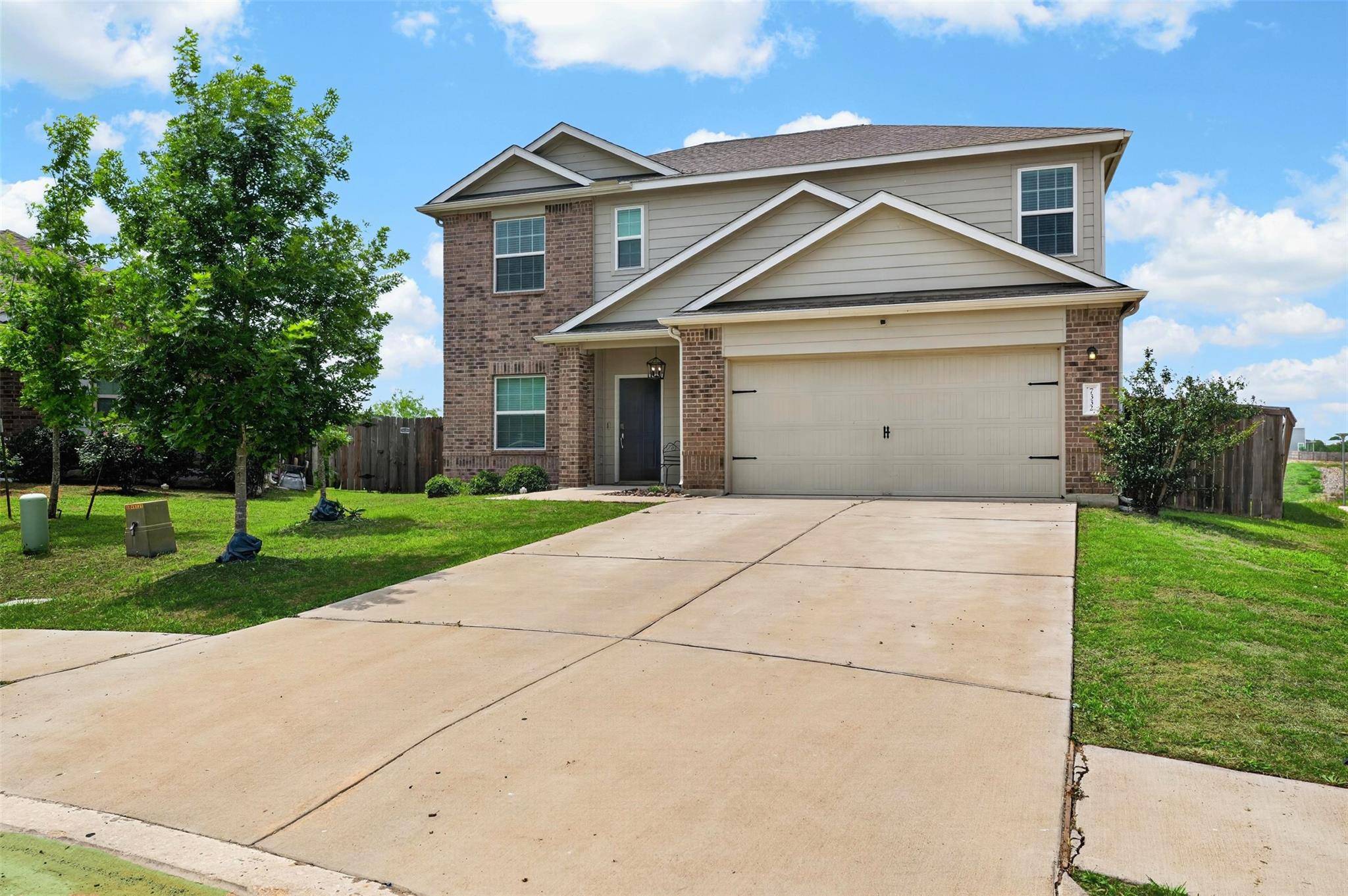 7332 Fall Ray DR, Del Valle, TX 78617