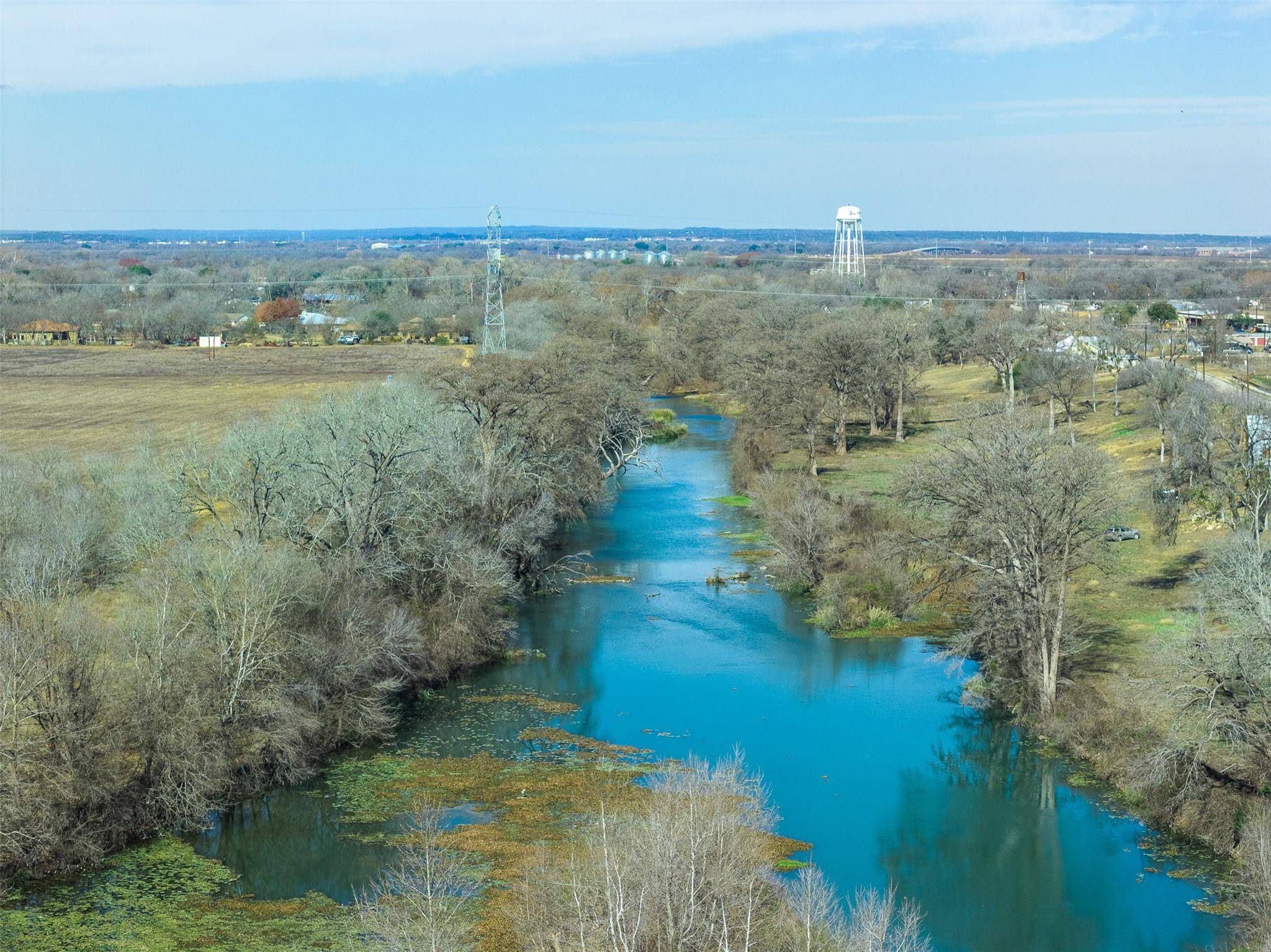 598 Northwest River RD, Martindale, TX 78655