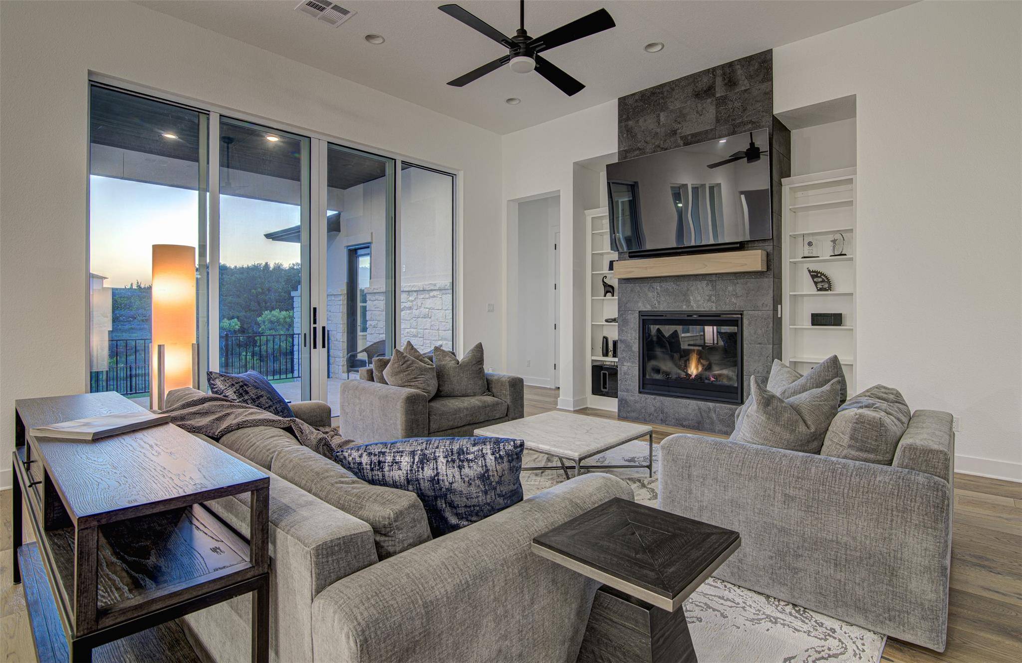 160 Onion Creek LN, Driftwood, TX 78619