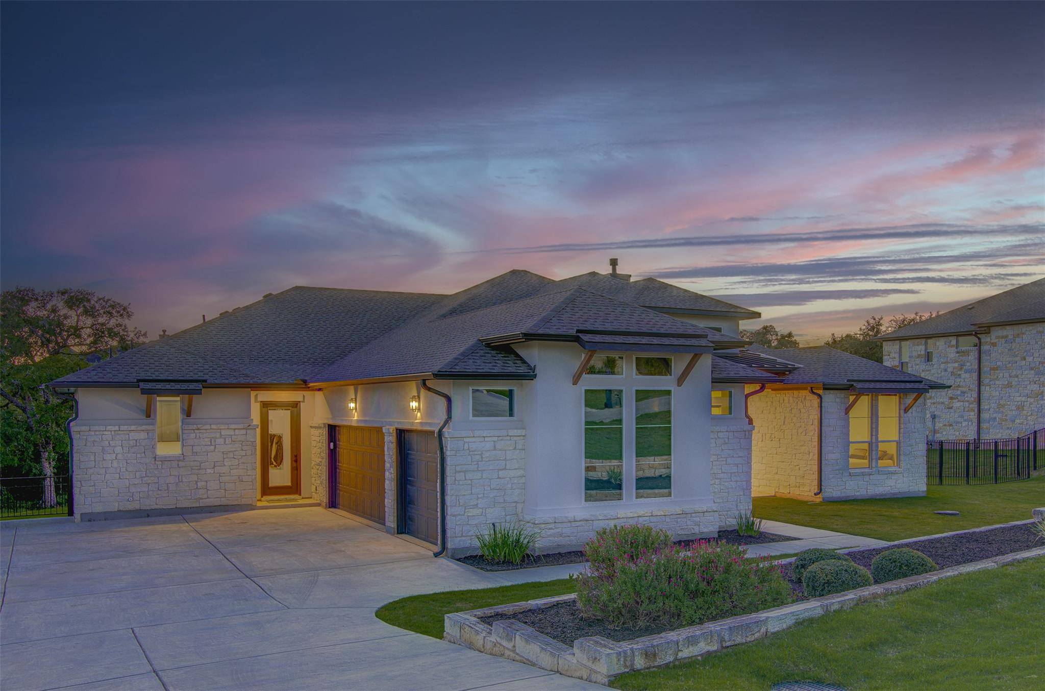 160 Onion Creek LN, Driftwood, TX 78619