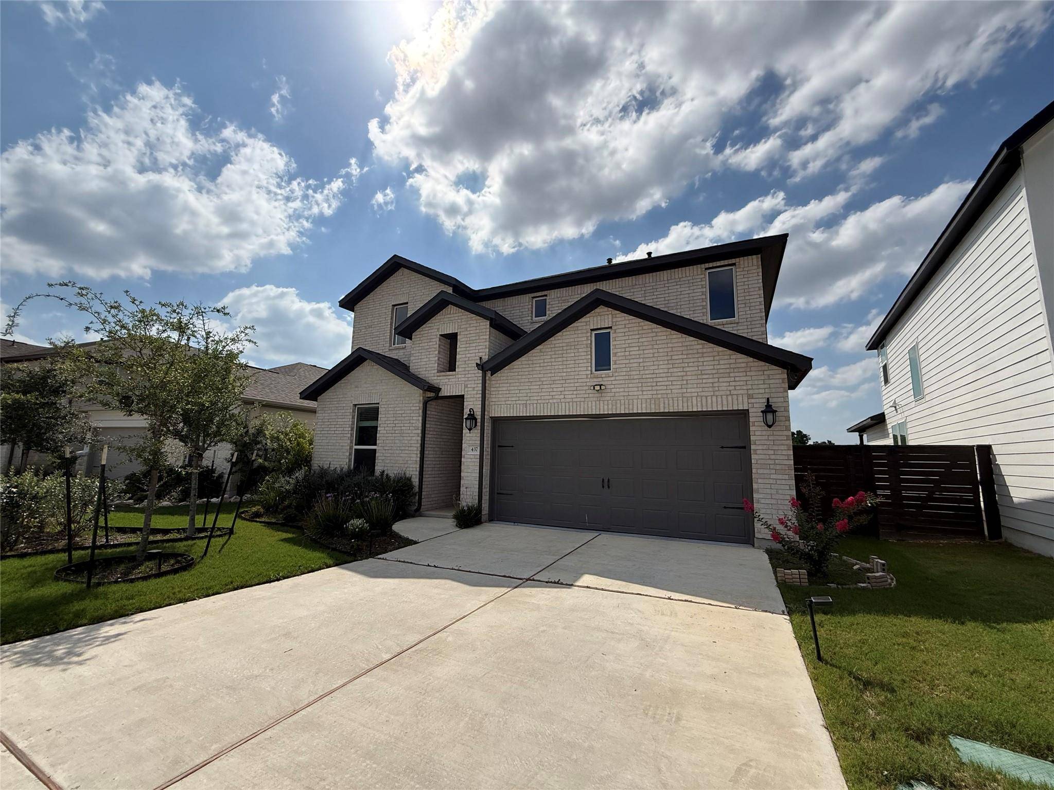 437 Leeward PASS, Leander, TX 78641