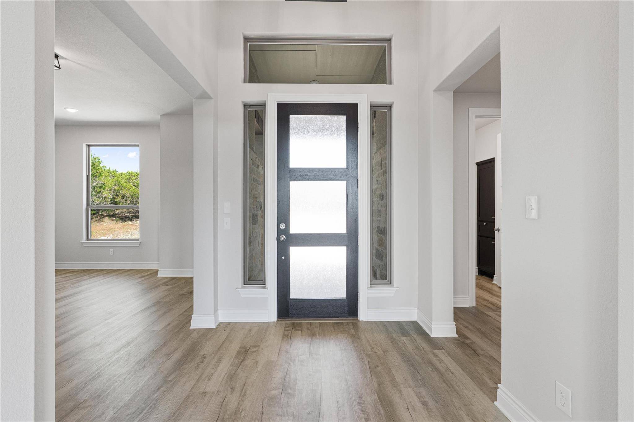 25012 Montana Creek XING, Marble Falls, TX 78654
