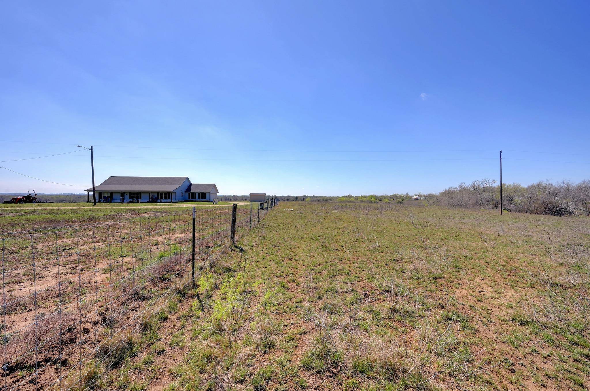 000 Cr 397, Waelder, TX 78959