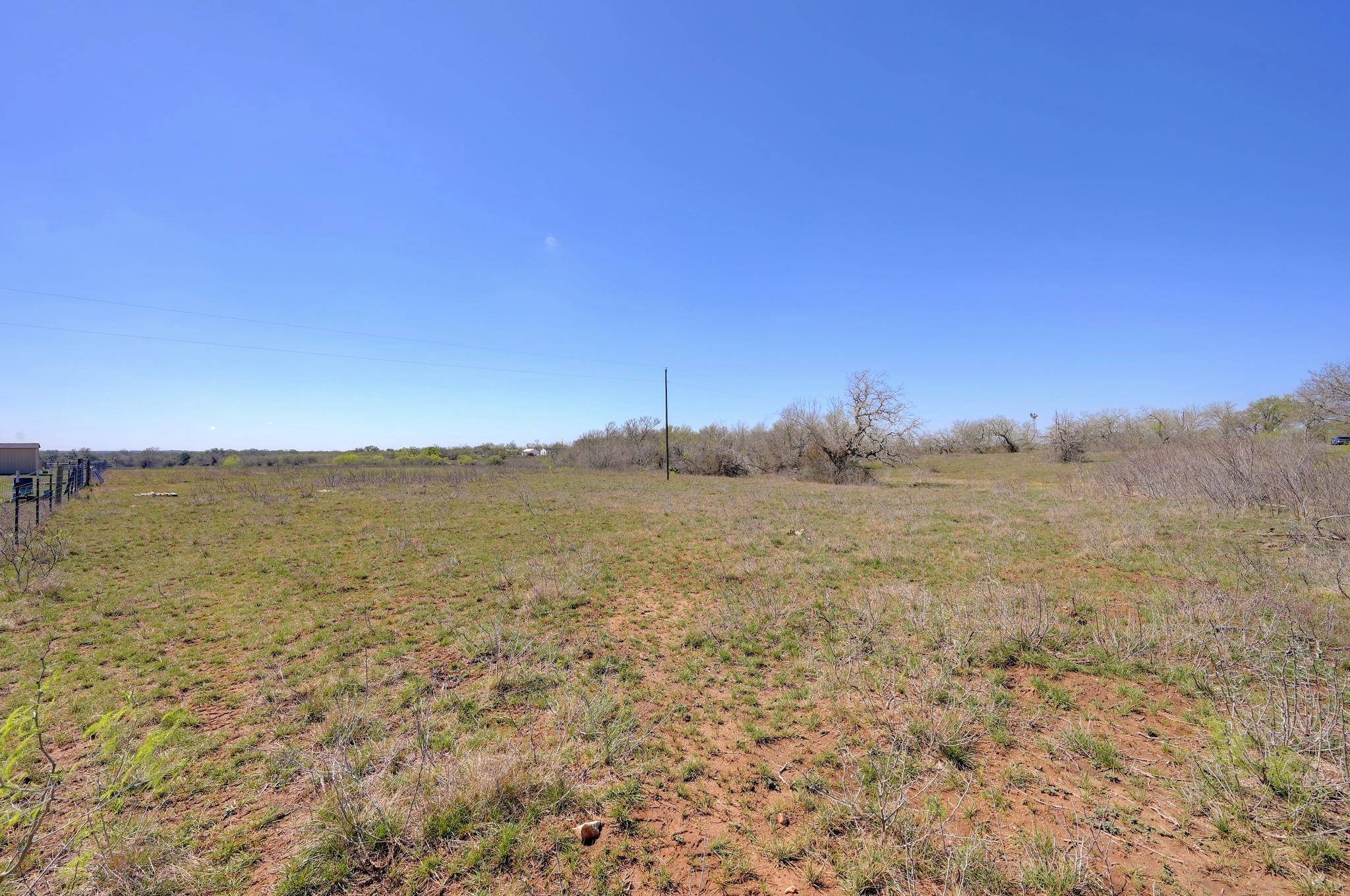 000 Cr 397, Waelder, TX 78959