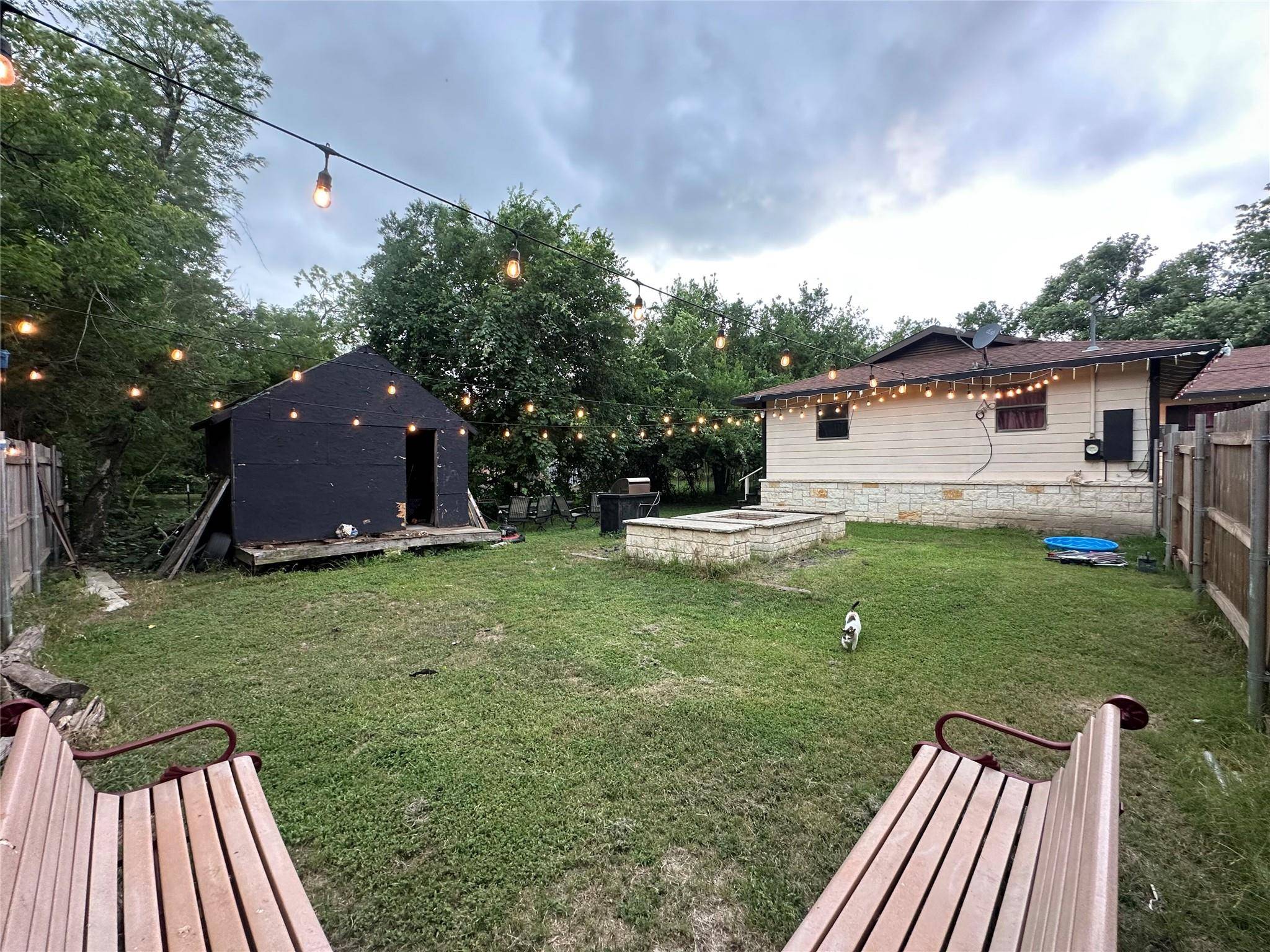 1205 W 10th ST, Cameron, TX 76520
