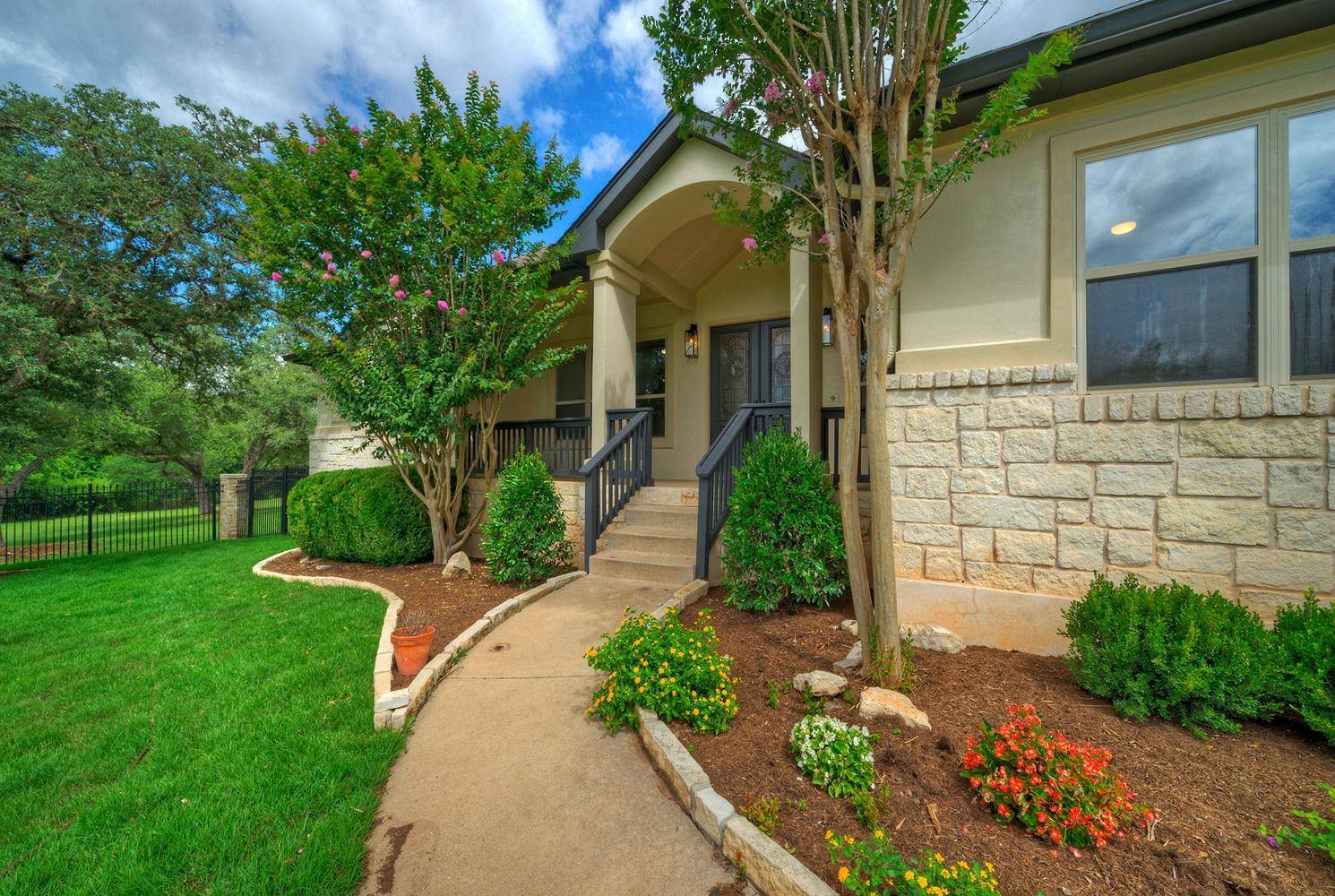12012 Uplands Ridge DR, Bee Cave, TX 78738