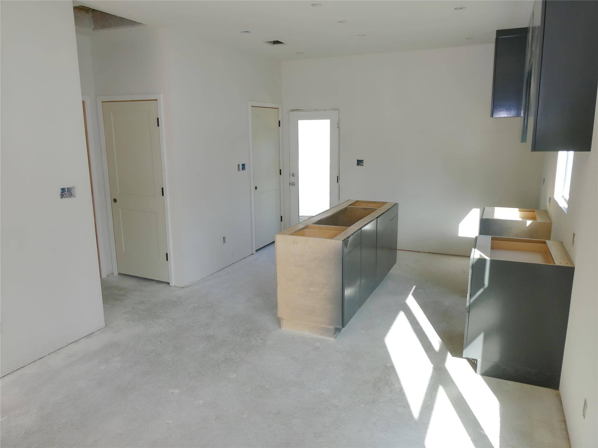 81 WALLER ST, Austin, TX 78702