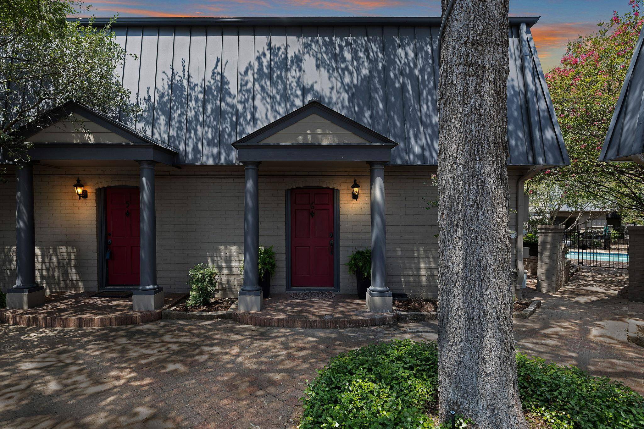2500 Steck Ave #6, Austin, TX 78757