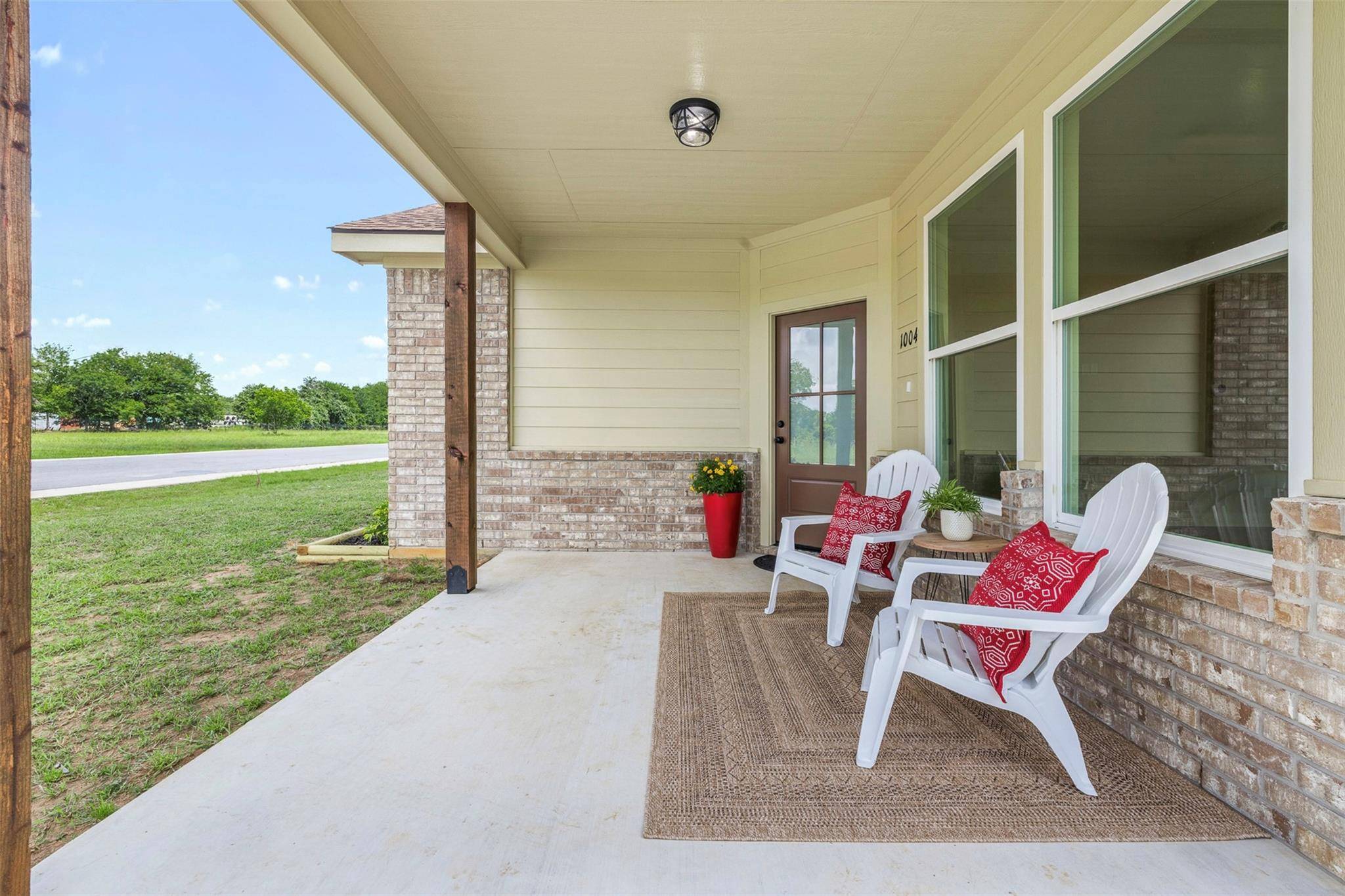 1004 White Tail CV, Lexington, TX 78947