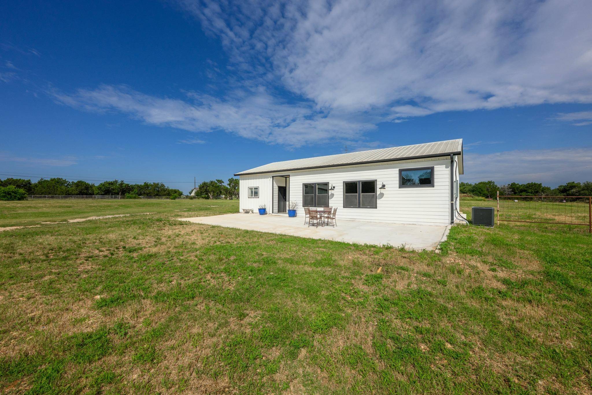 408 Mesa Oaks RD, Leander, TX 78641