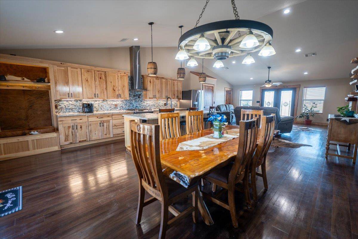 1825 Savanna Ridge Ranch RD, Lometa, TX 76853