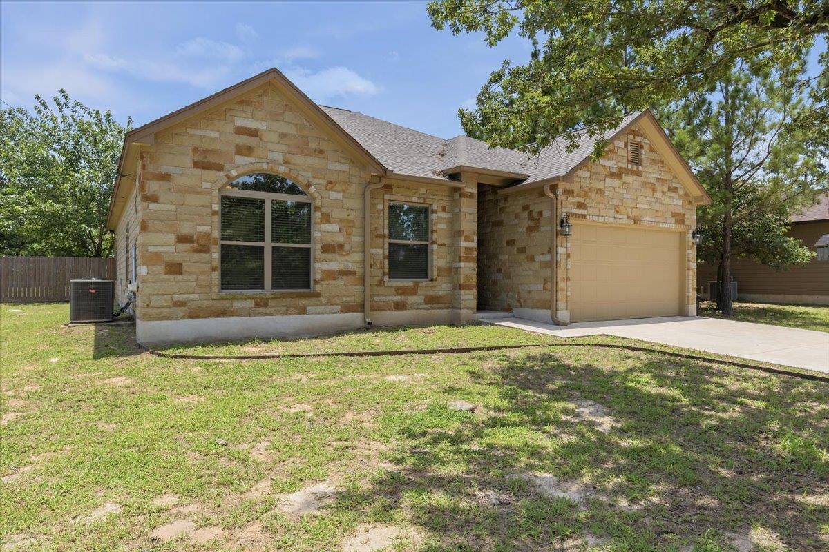 145 Cardinal LOOP, Paige, TX 78659