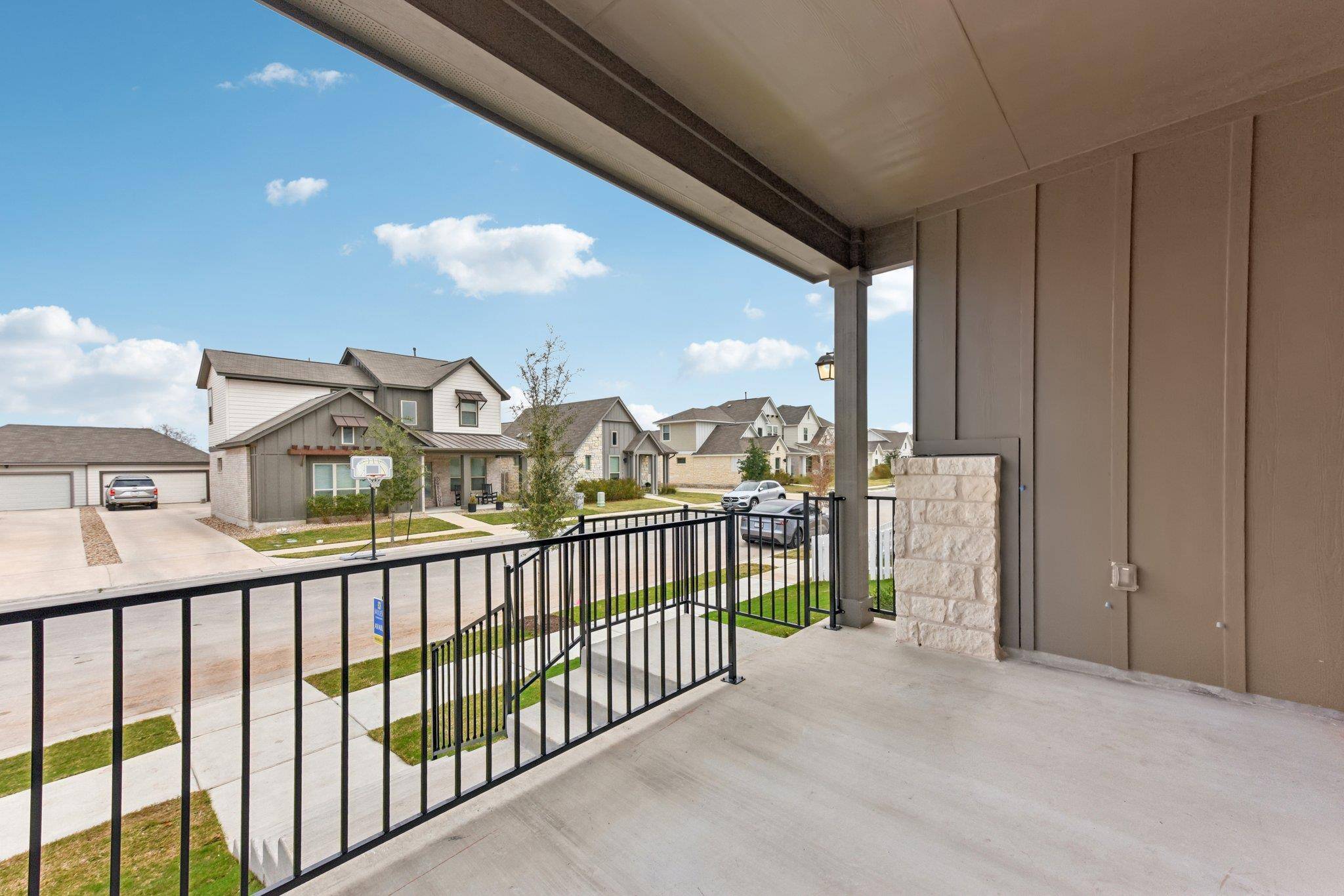 124 Tenny LN, Kyle, TX 78640