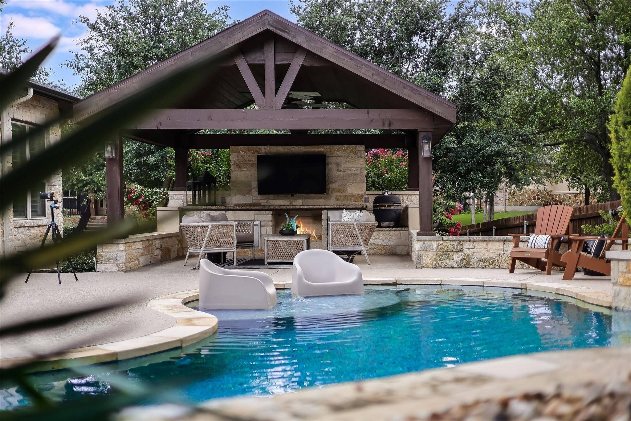 401 Bluff View RD, Cedar Park, TX 78613