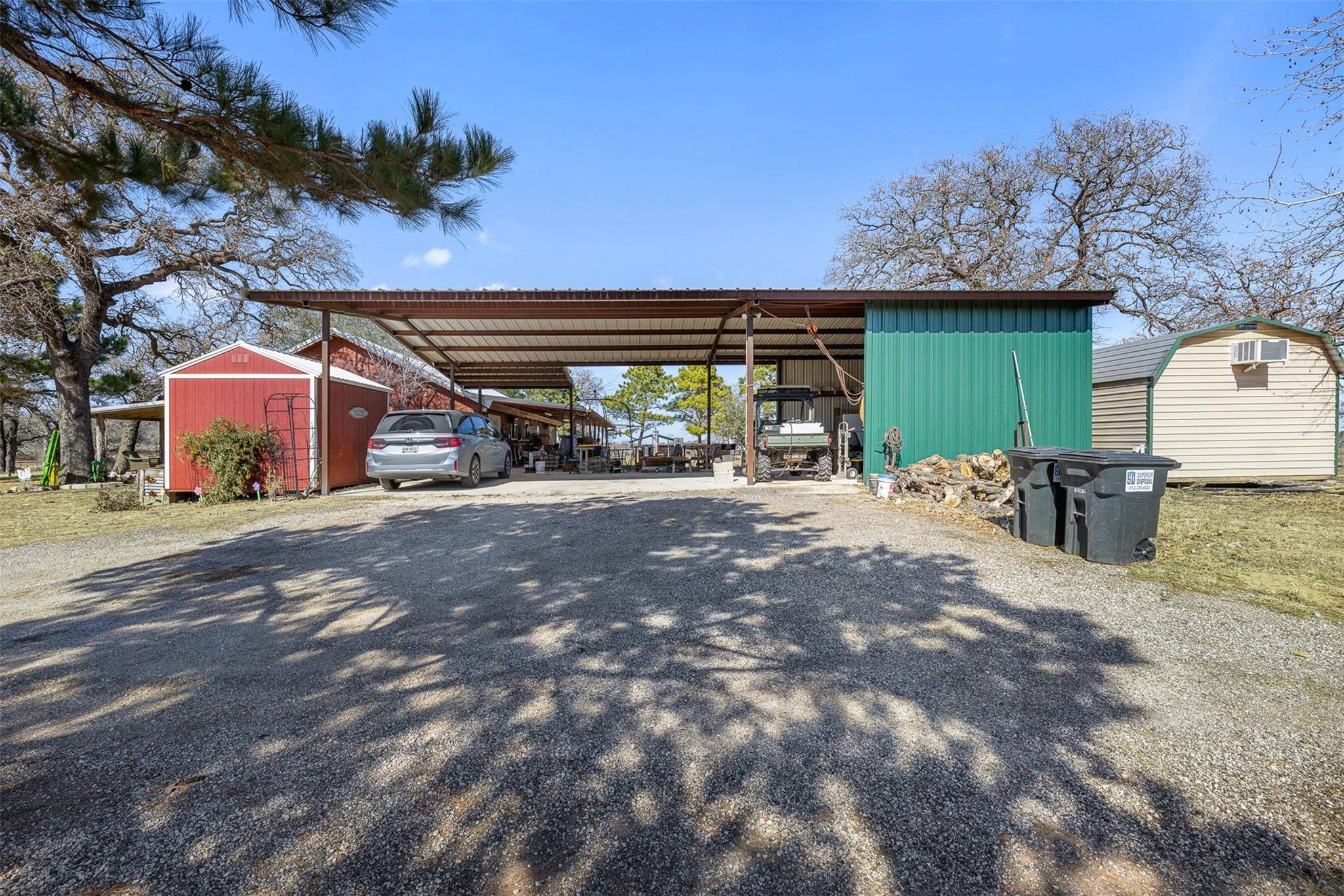7393 N State Highway 80, Nixon, TX 78140