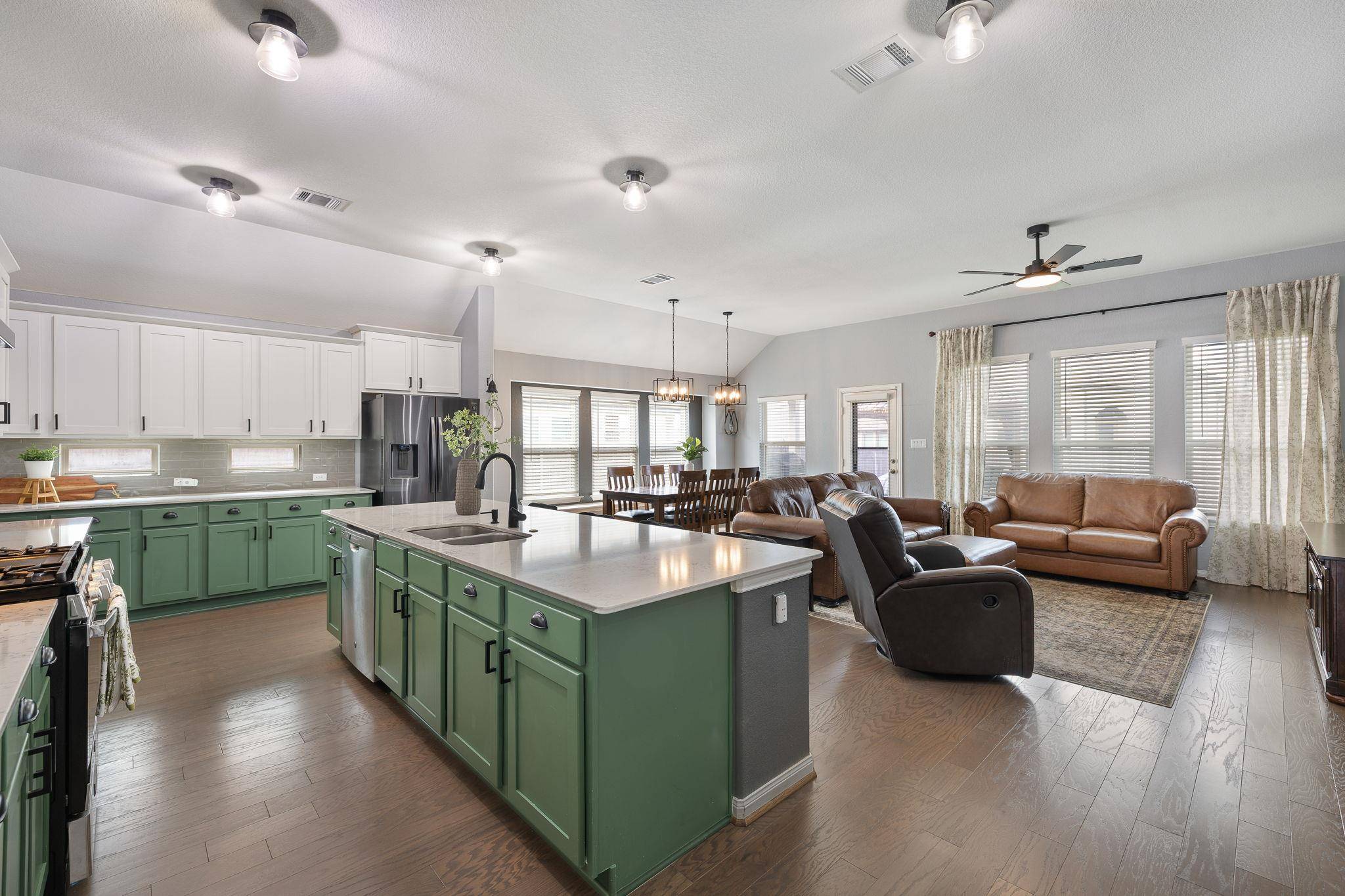 153 Coronella DR, Liberty Hill, TX 78642