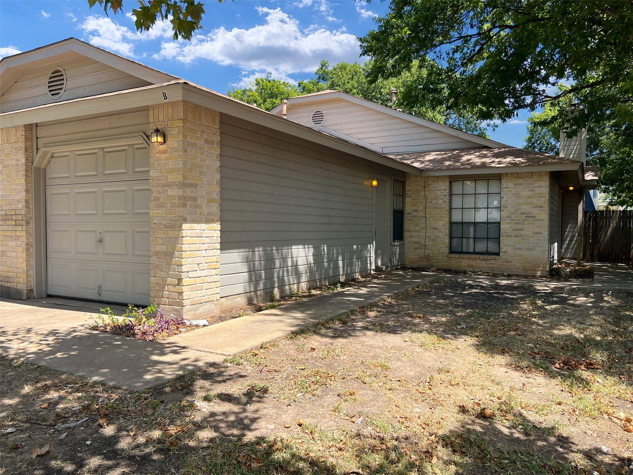 2010 Alex Ave #B, Austin, TX 78728