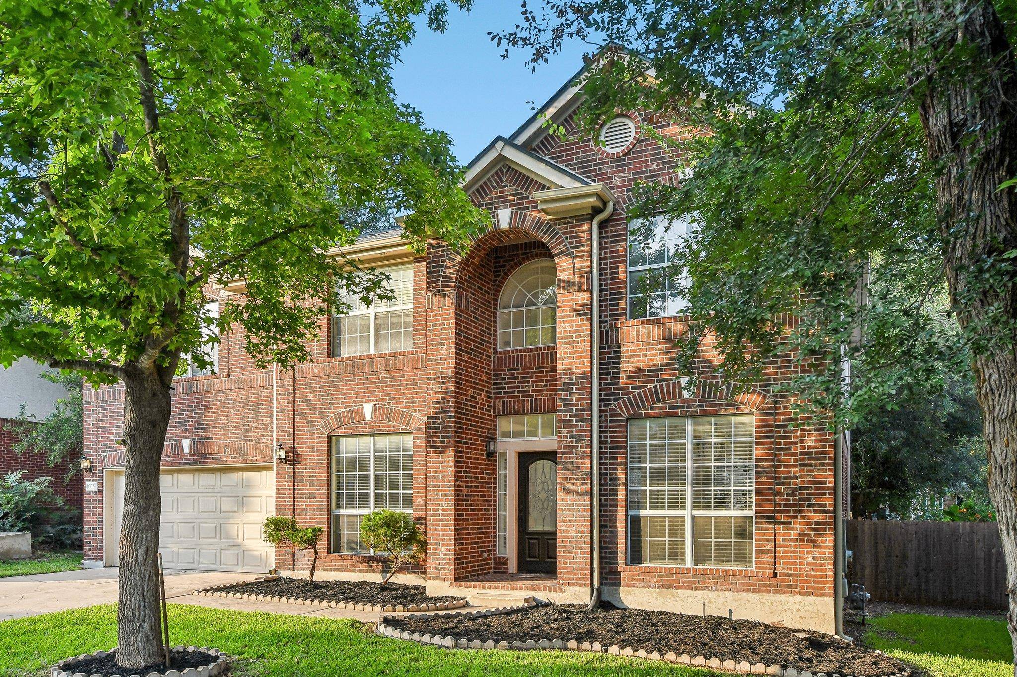 4002 Lord Byron CIR, Round Rock, TX 78664